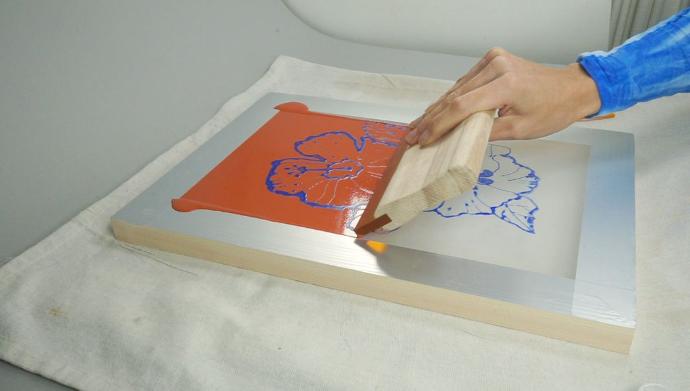 STEP 6: SQUEEGEE THE BLOCK OUT SILKSCREEN FRAME 